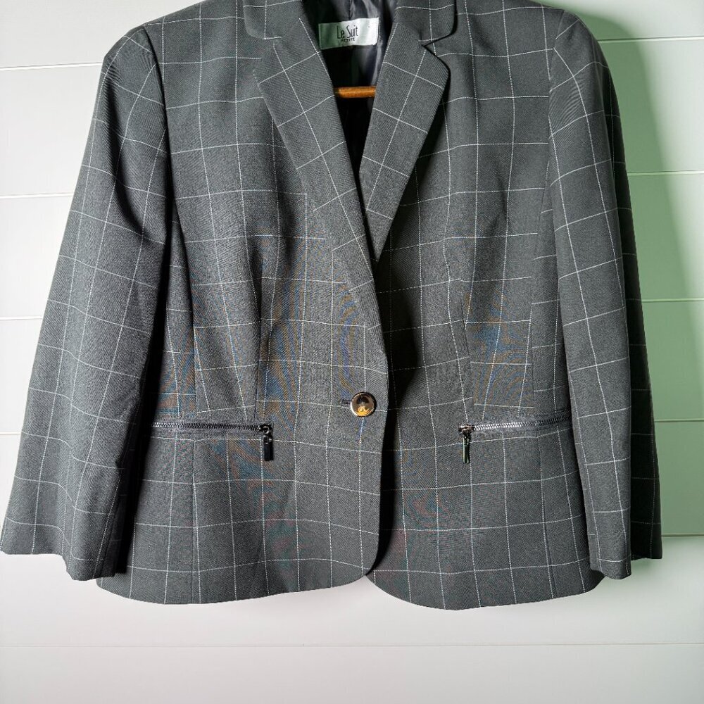 Le Suit Gray and White Window Pane with Women’s Suit 14 Petite